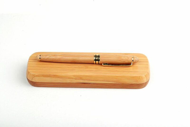 Bamboo Fountain Pen (3)